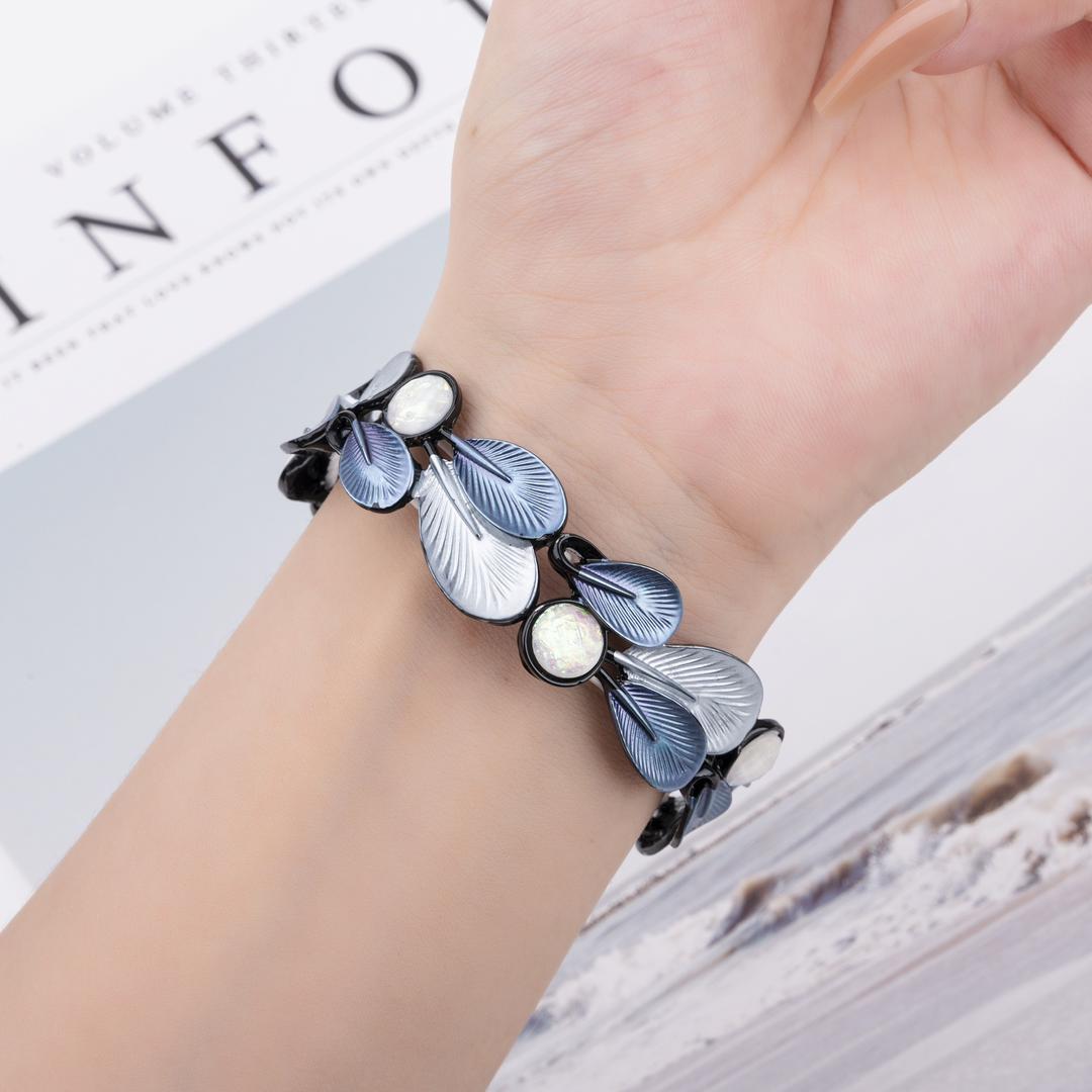 Opaline Bloom Strap