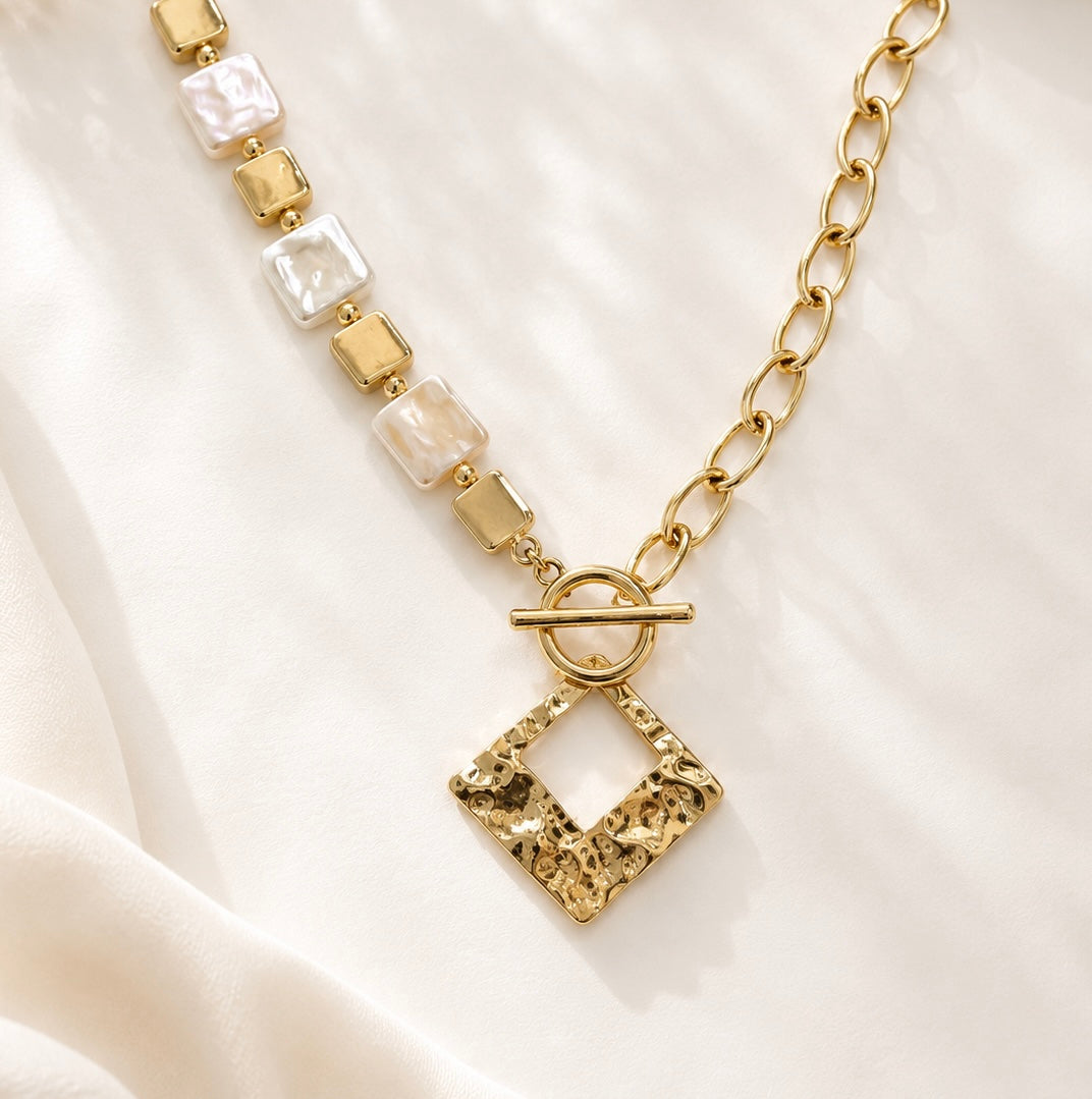 Aura Link Necklace